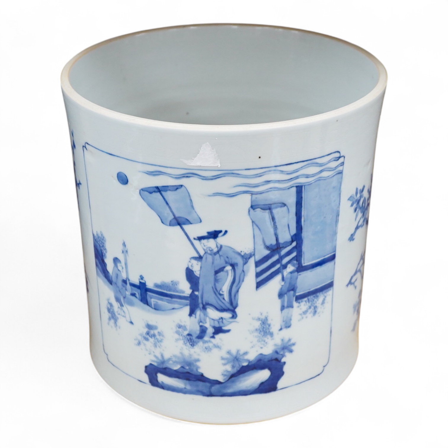 A large Chinese blue and white cylindrical pot, 24cm high